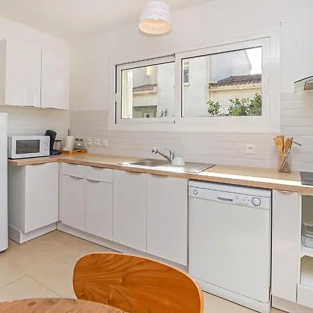 Holiday home 2 Bedroom Lovely In Aleria (Corsica)