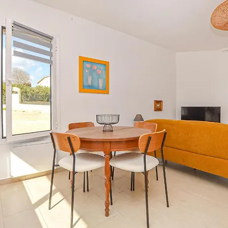 2 Bedroom Lovely In Holiday home *