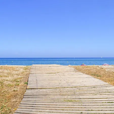 Holiday home 2 Bedroom Lovely In Aleria (Corsica)